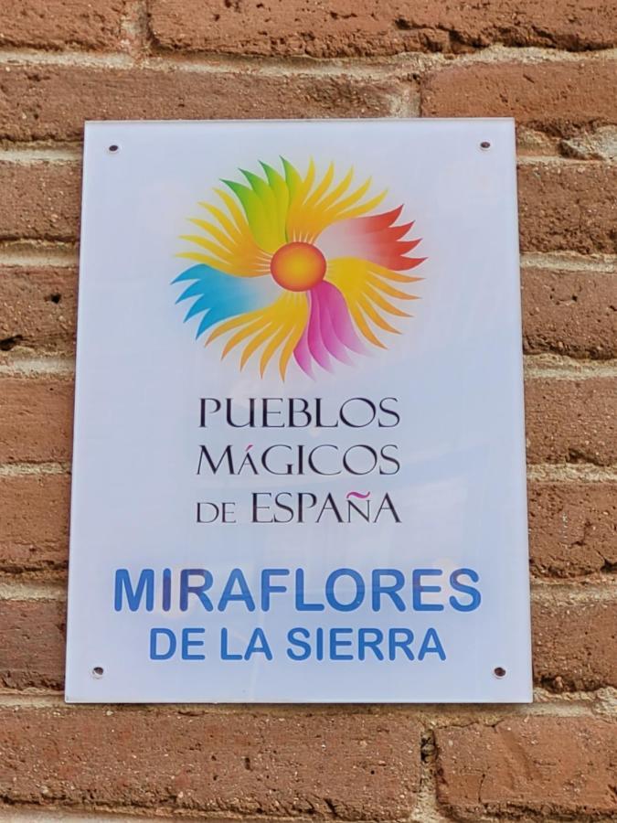 El Robledal - Miraflores De La Sierra Exterior foto